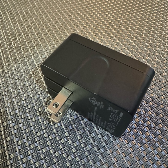 QUIKCELL 24W High-Speed, Dual Port Wall Charger - BLACK - Picture 5 of 5